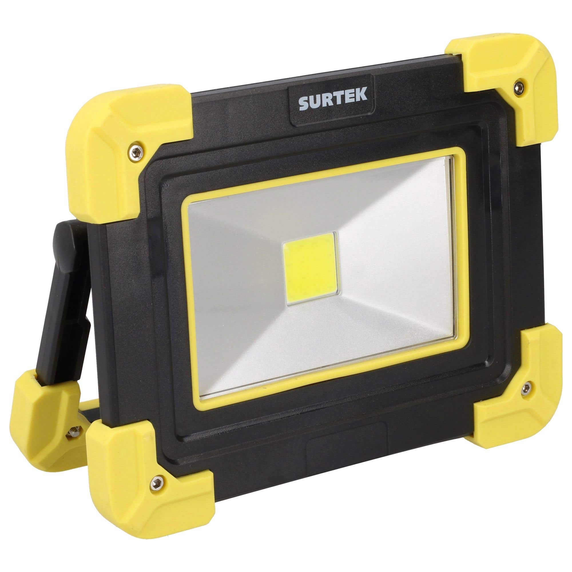 Imagen de REFLECTOR LED RECARGABLE 300 LM SURTEK