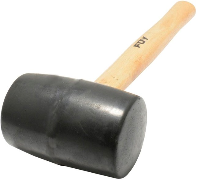 Imagen de MAZO CON CABEZA DE HULE NEGRO CON MANGO DE MADERA DE 13" 24 OZ FOY